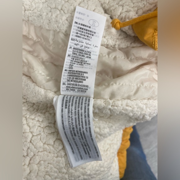 Abercrombie & Fitch Sherpa-Lined Military Parka mustard yellow size small - Picture 9 of 9